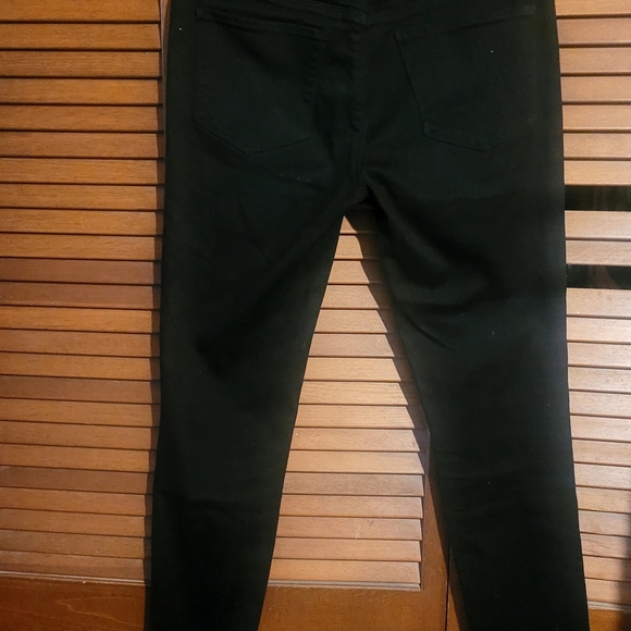 YMI Classic Midrise Ankle/skinny Jeans In Black. Size 7/8 Fits More Like A 5/6 - Picture 2 of 11